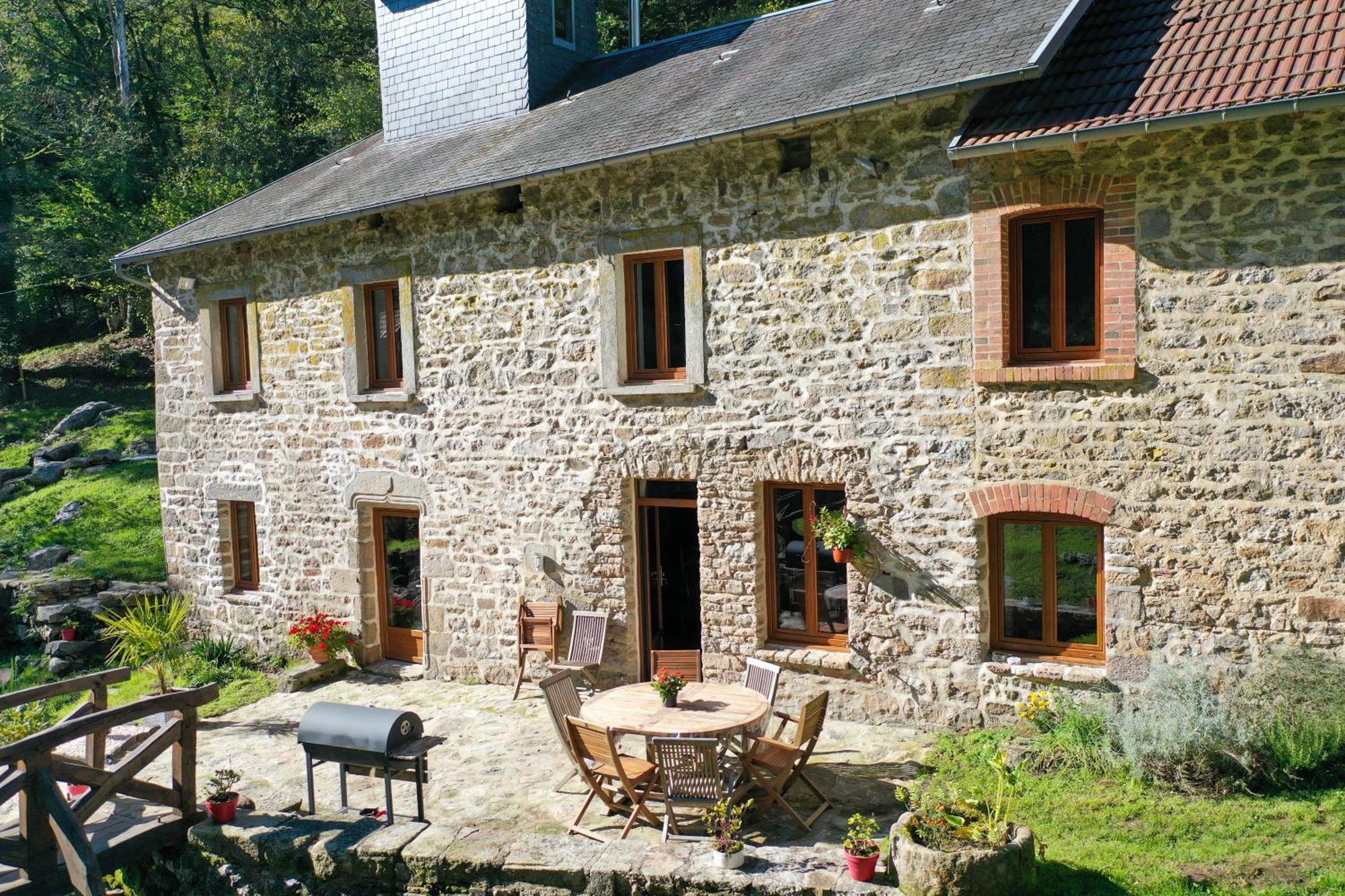 Authentique Moulin Inclus-moulin De Lavaugarde * Thauron